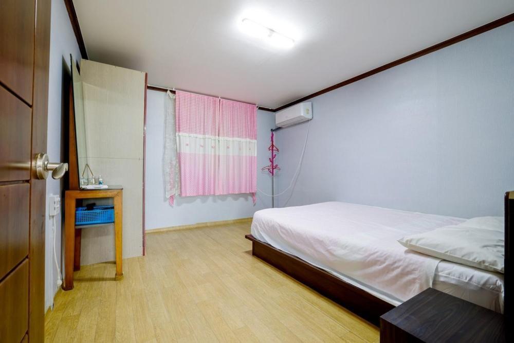 Hill House Pension Inje Room photo